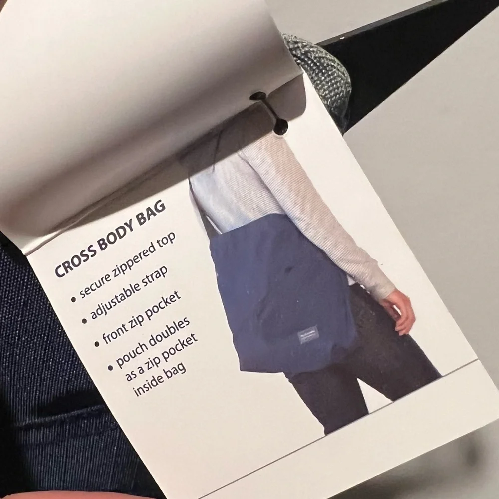 Flip & Tumble - Cross Body Bag (Navy Blue) - Picture 3 of 3